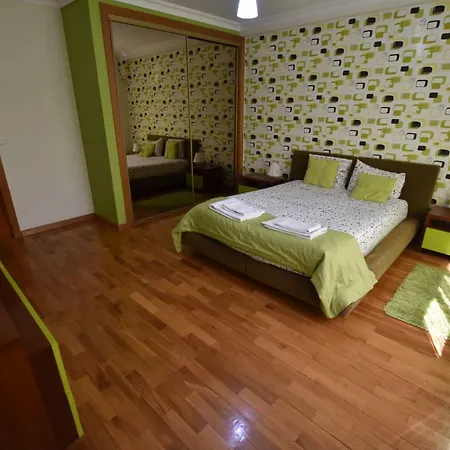2 Bedroom City Center W/ Terrace Apartamento *