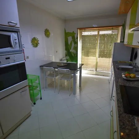 2 Bedroom City Center W/ Terrace *