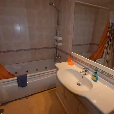 2 Bedroom City Center W/ Terrace