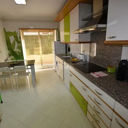 2 Bedroom City Center W/ Terrace Apartment *