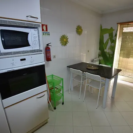 2 Bedroom City Center W/ Terrace Apartment